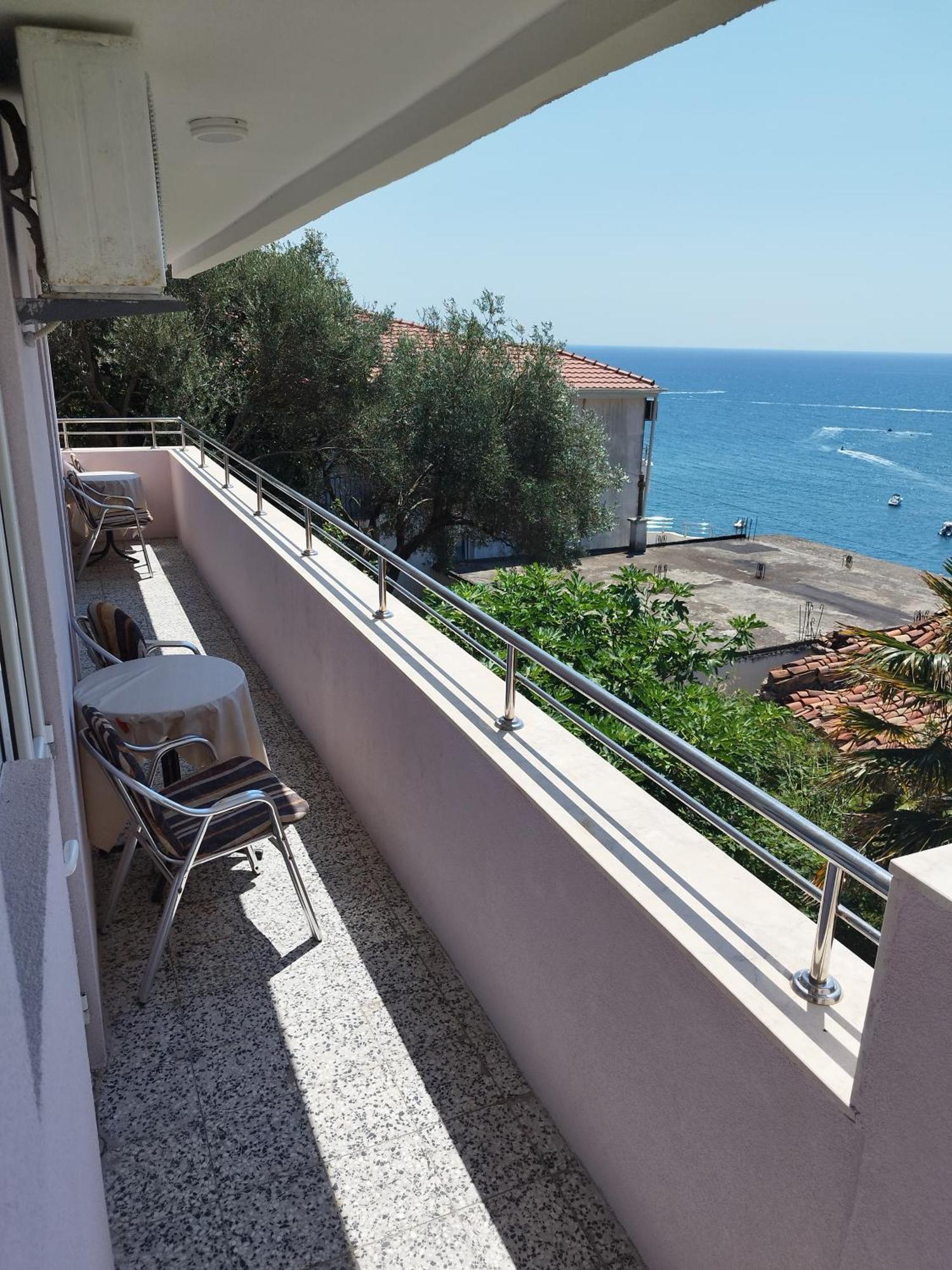 Apartments Djakonovic อุลซิน ภายนอก รูปภาพ