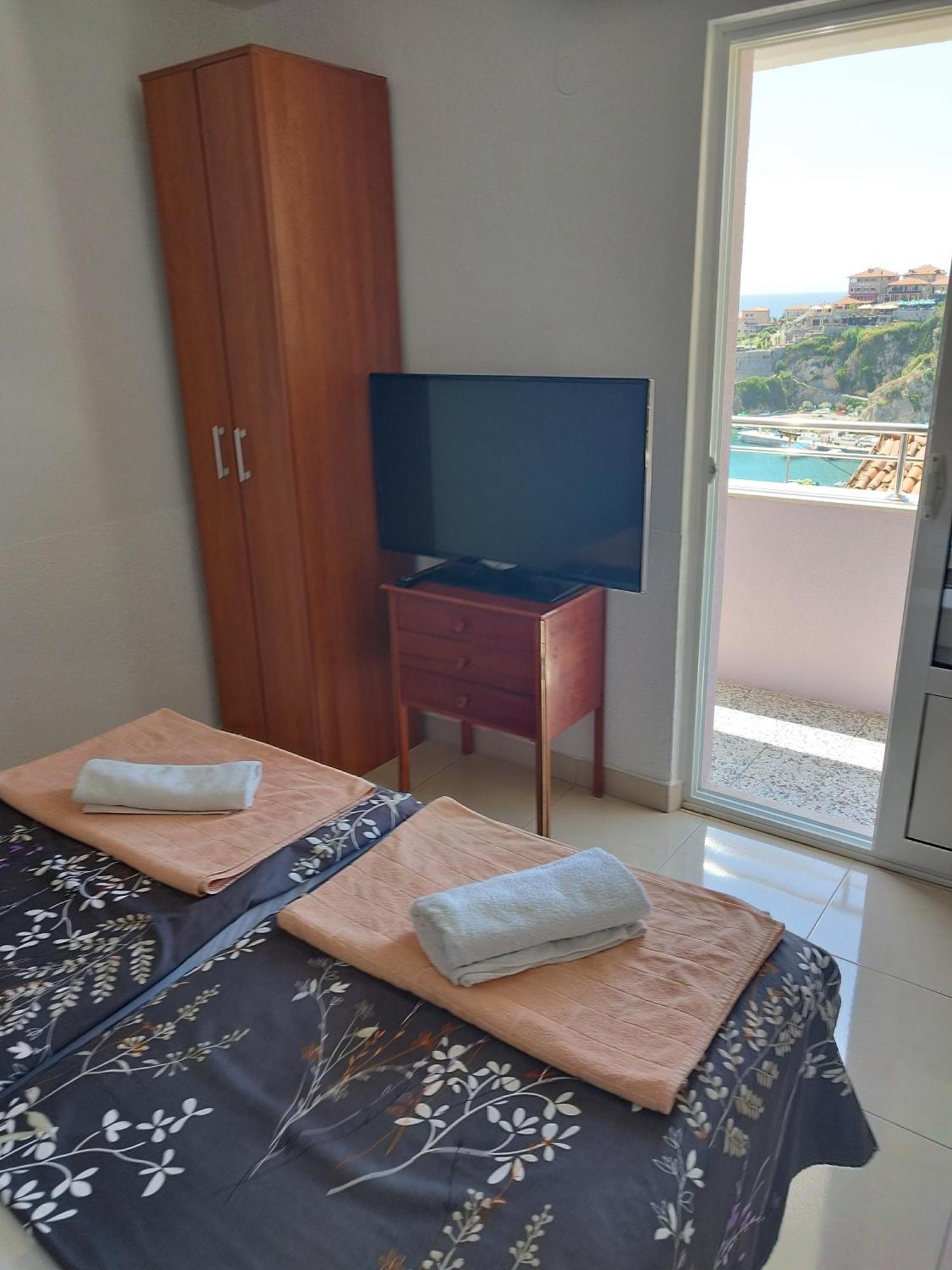 Apartments Djakonovic อุลซิน ภายนอก รูปภาพ