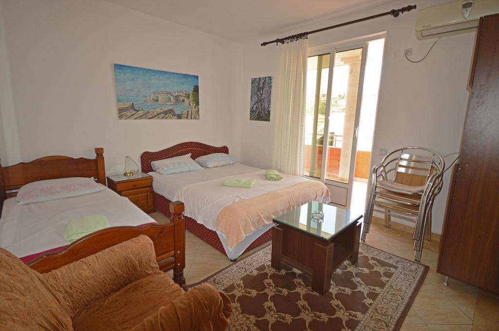 Apartments Djakonovic อุลซิน ภายนอก รูปภาพ